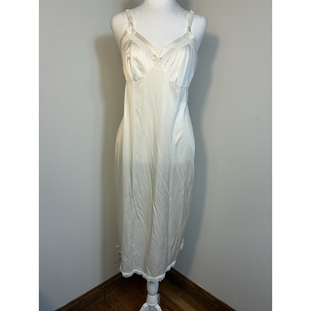 Vintage Lorraine Full Slip Dress Women's Nylon Lace White‎ Size 36 Made In USA